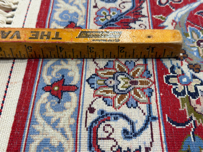 Hand-Knotted Persian Isfahan Rug - 6'9"x10'1"
