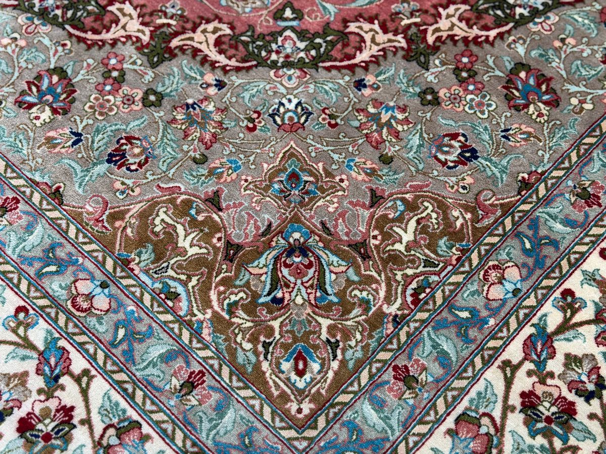 Luxurious Hand-Knotted 100% Silk Persian Qum Rug - 6'5"x9'5"
