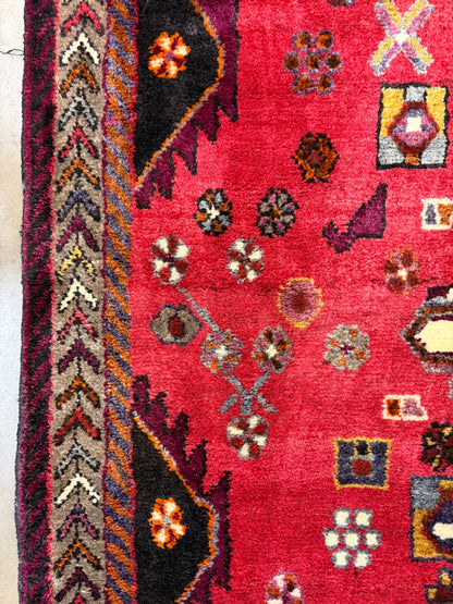 Hand-Knotted Persian Hamadan Rug - 5'3”x7’2”