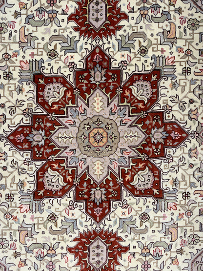 Hand-Knotted 60 Raj Persian Tabriz Rug - 4'10"x6'8"