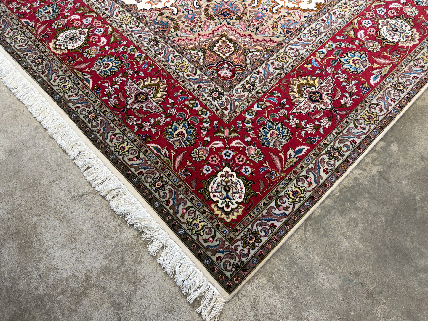 Hand-Knotted 60 Raj Persian Tabriz Rug - 9’10”x13’8”