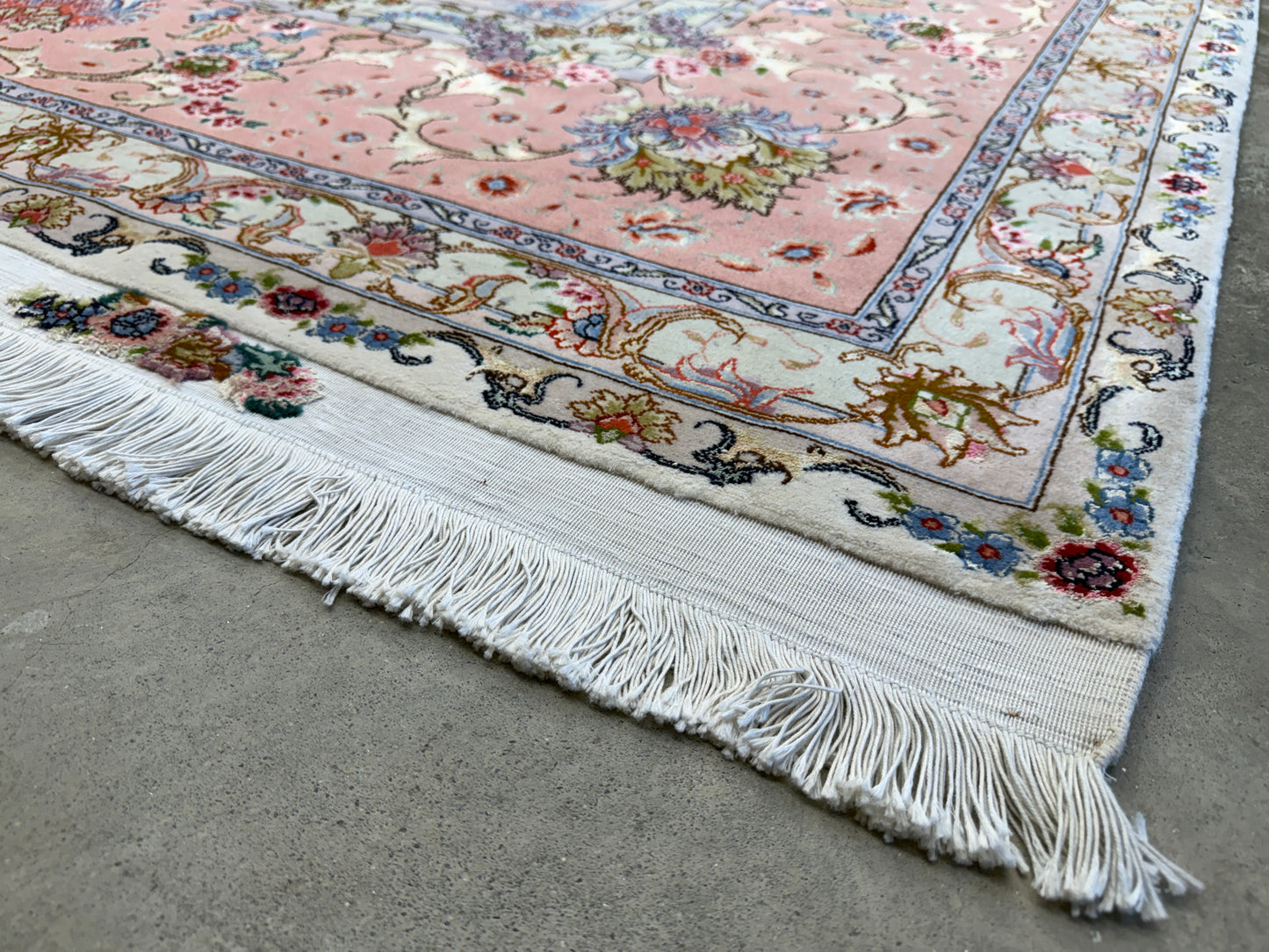 9’9”x13’3” Fine Hand-Knotted Persian Tabriz Signed Area Rug