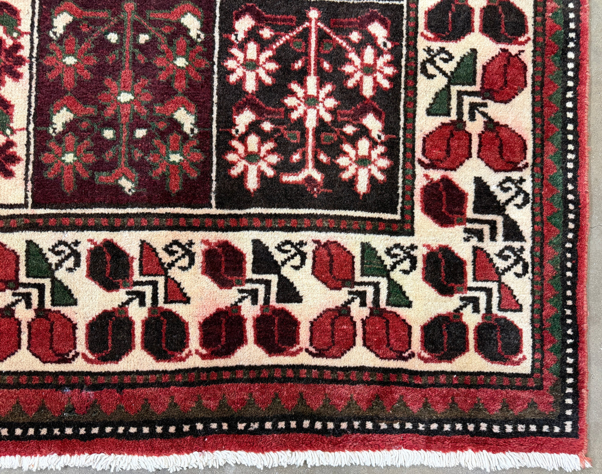 Hand-Knotted Persian Bakhtiari Rug - 5’7”x9’9”