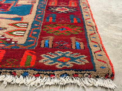 Hand-Knotted Persian Hamadan Rug - 4’2”x6’4”
