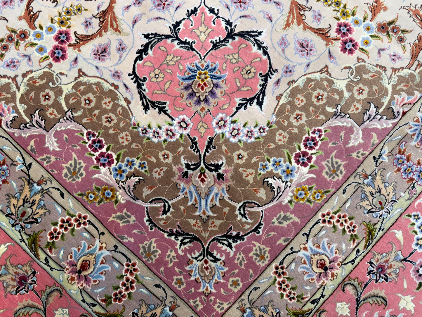 Hand-Knotted 80 Raj Persian Tabriz Rug - Signed Ghadimi - 9’9”x12’11”