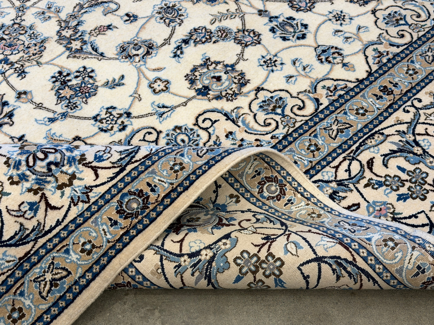 10’x10’ Hand-Knotted Persian Nain Area Rug