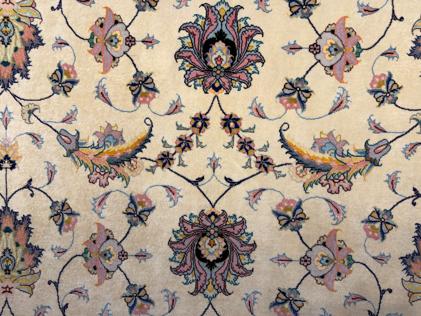 9’9”x13’4” Very Fine Hand-Knotted Persian Tabriz 80 Raj Signed Area Rug