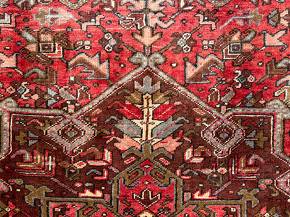 9’8”x12’6” Hand-Knotted Persian Heriz Area Rug