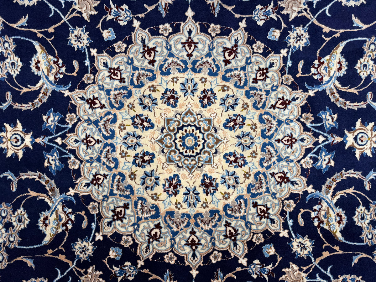 Hand-Knotted Persian Nain 9 La Rug - 6'5"x10'1"