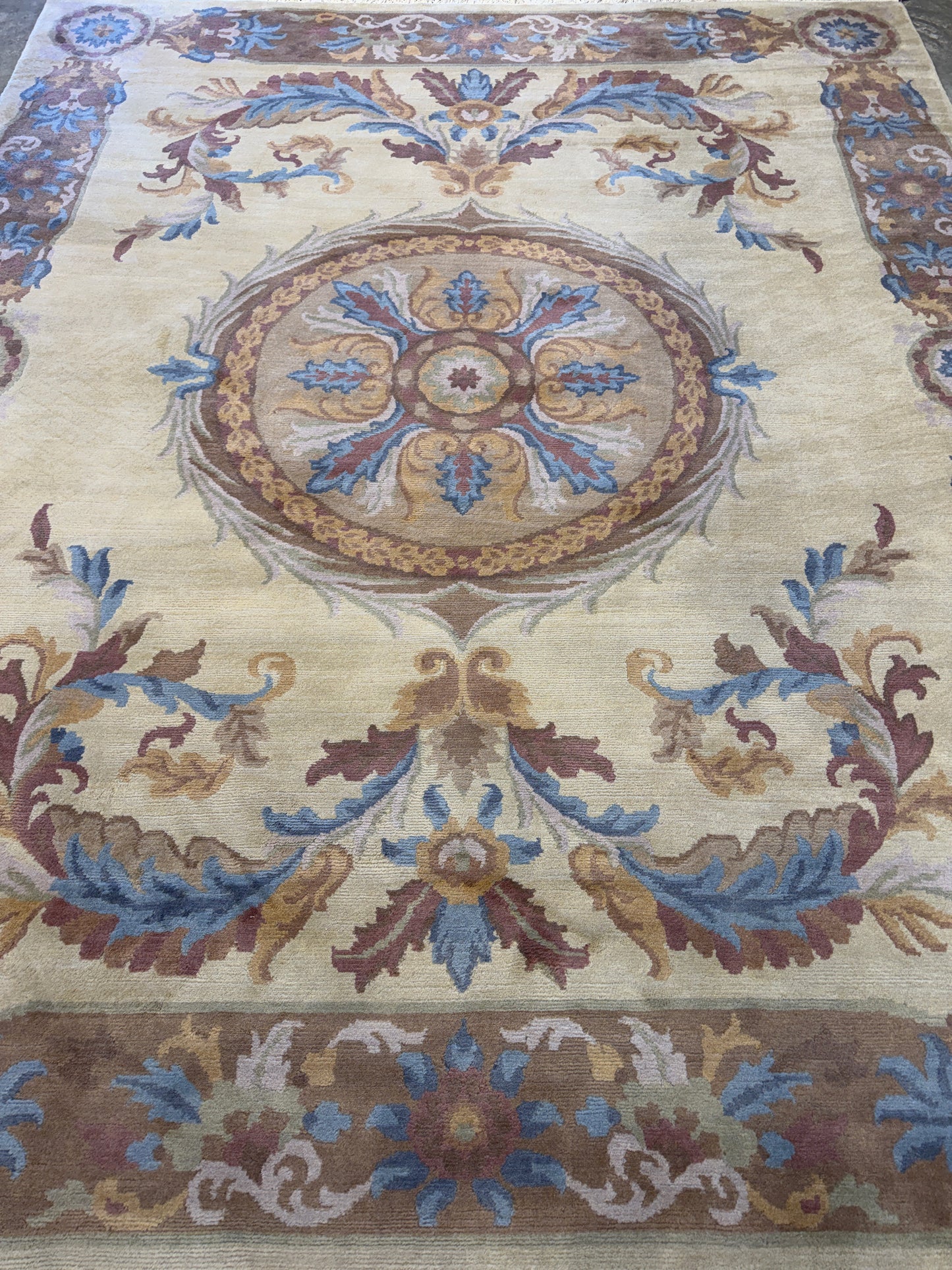 8’x9’10” Hand-Knotted Wool Aubusson Area Rug