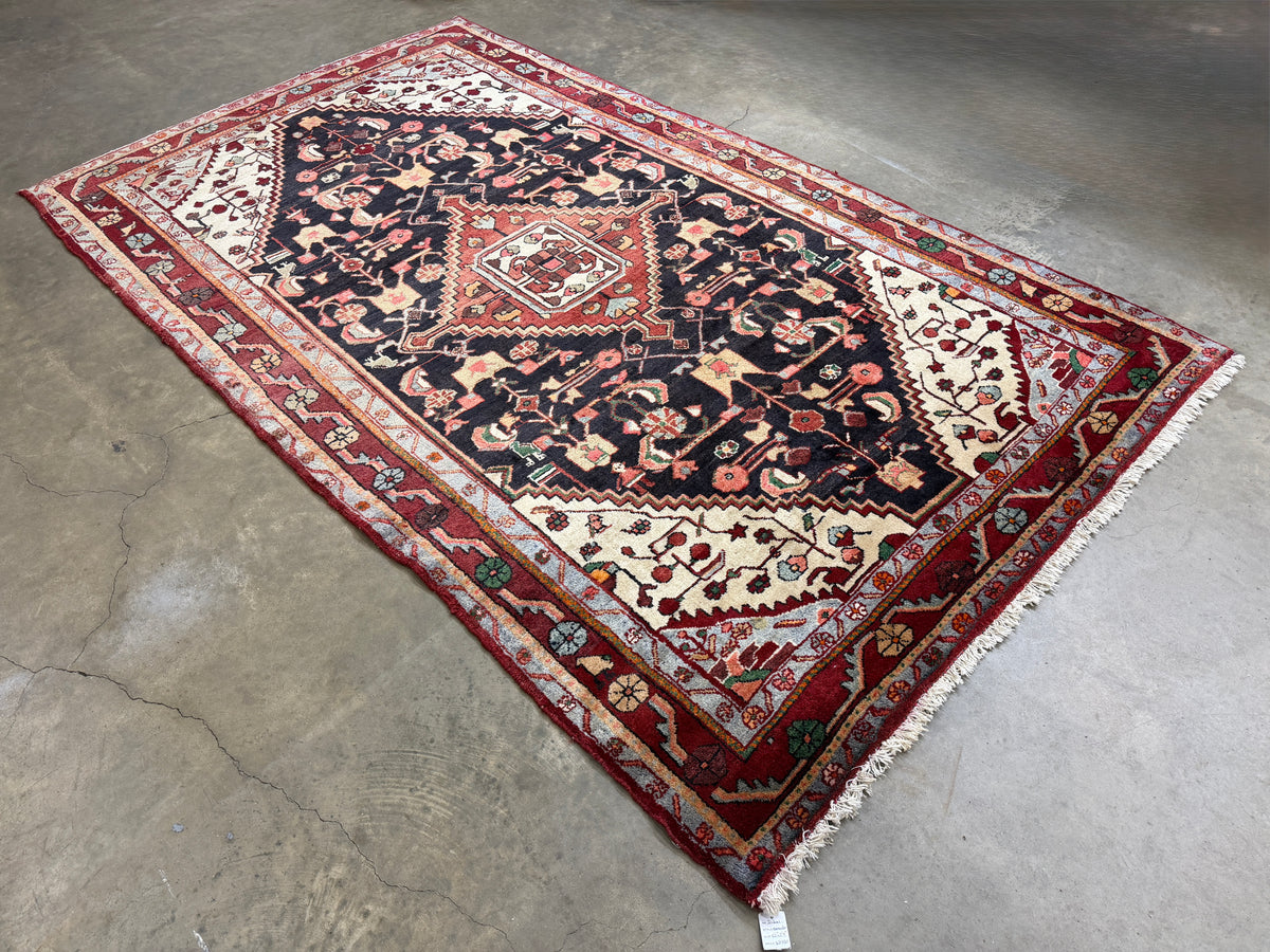 Hand-Knotted Persian Hamadan Rug - 5'2"x8'7"