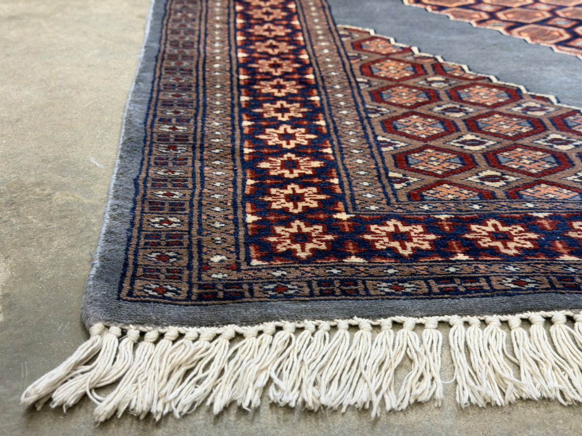 Hand-Knotted Bokhara Rug - 3'11"x6'
