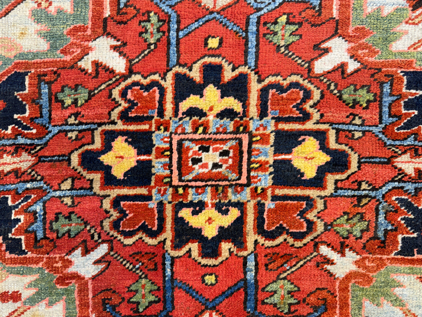 Hand-Knotted Persian Heriz Serapi Rug - 8’1”x10’5”