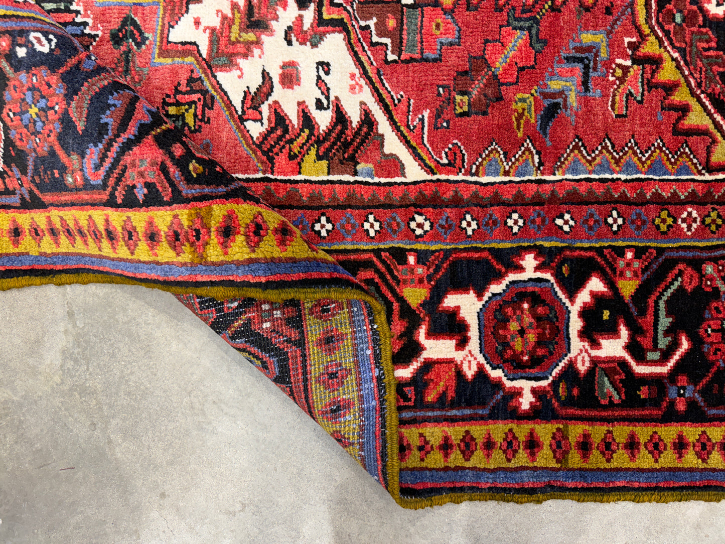 Hand-Knotted Persian Heriz Rug - 10’x13’
