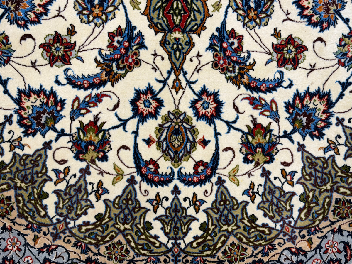 Hand-Knotted Persian Isfahan Rug - Signed Qorbani -  6’9”x10’3”