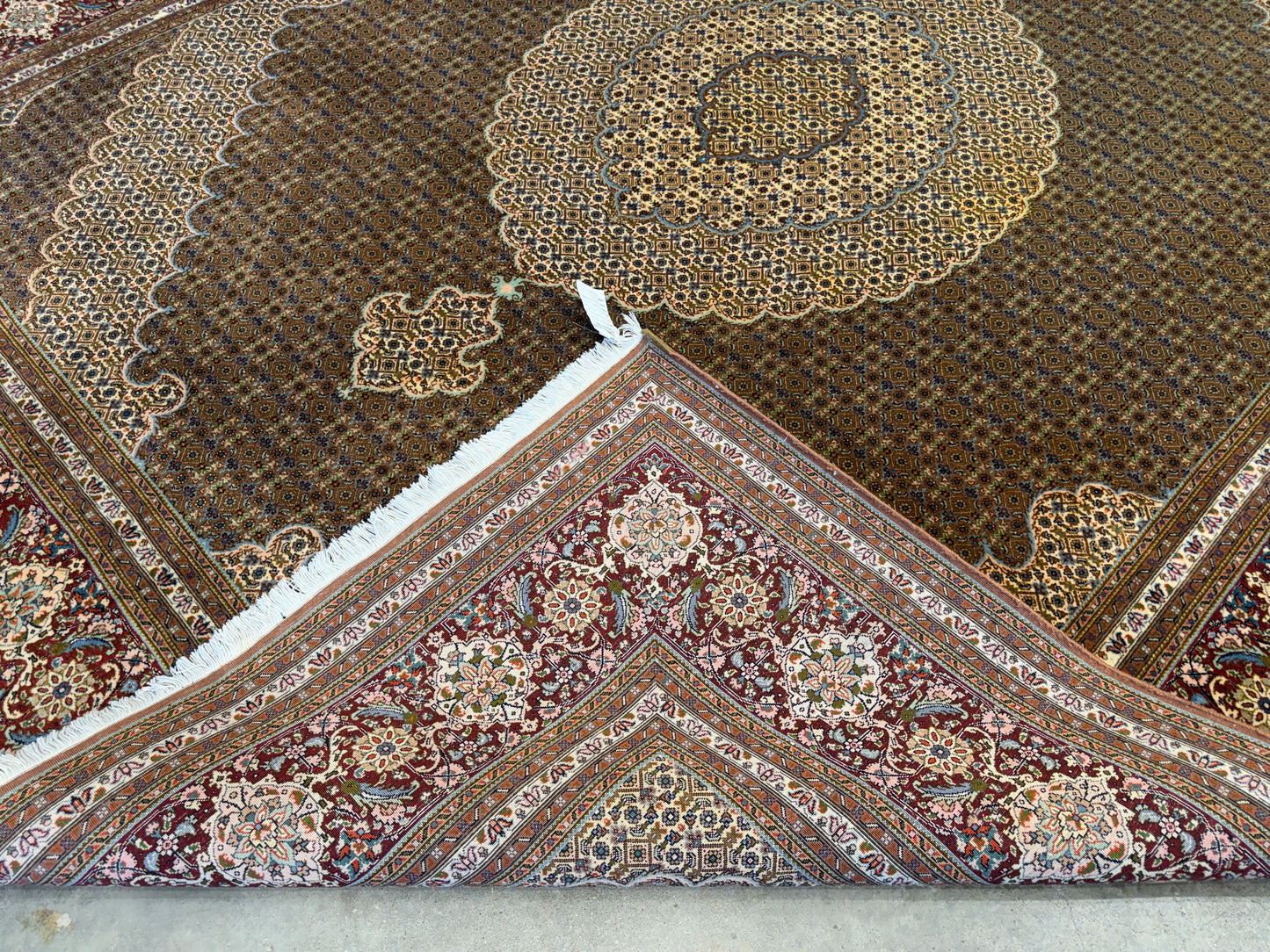 8’2”x9’10” Hand-Knotted Fine Persian Tabriz Mahi Area Rug