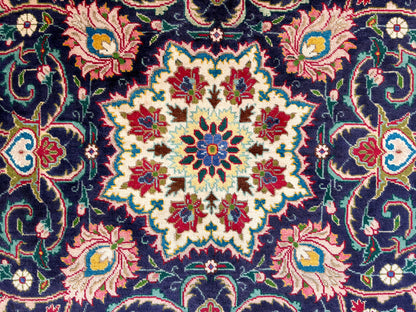9’8”x13’4” Hand-Knotted Persian Tabriz Rug