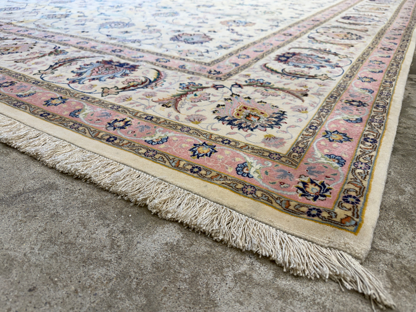 9’9”x13’4” Very Fine Hand-Knotted Persian Tabriz 80 Raj Signed Area Rug