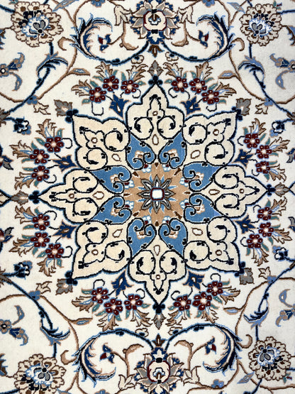 Hand-Knotted 6 La Persian Nain Rug - 5’5”x9’1”