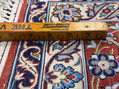 Hand-Knotted Persian Isfahan Rug - Signed Seirafian - 6'9"x9'10"