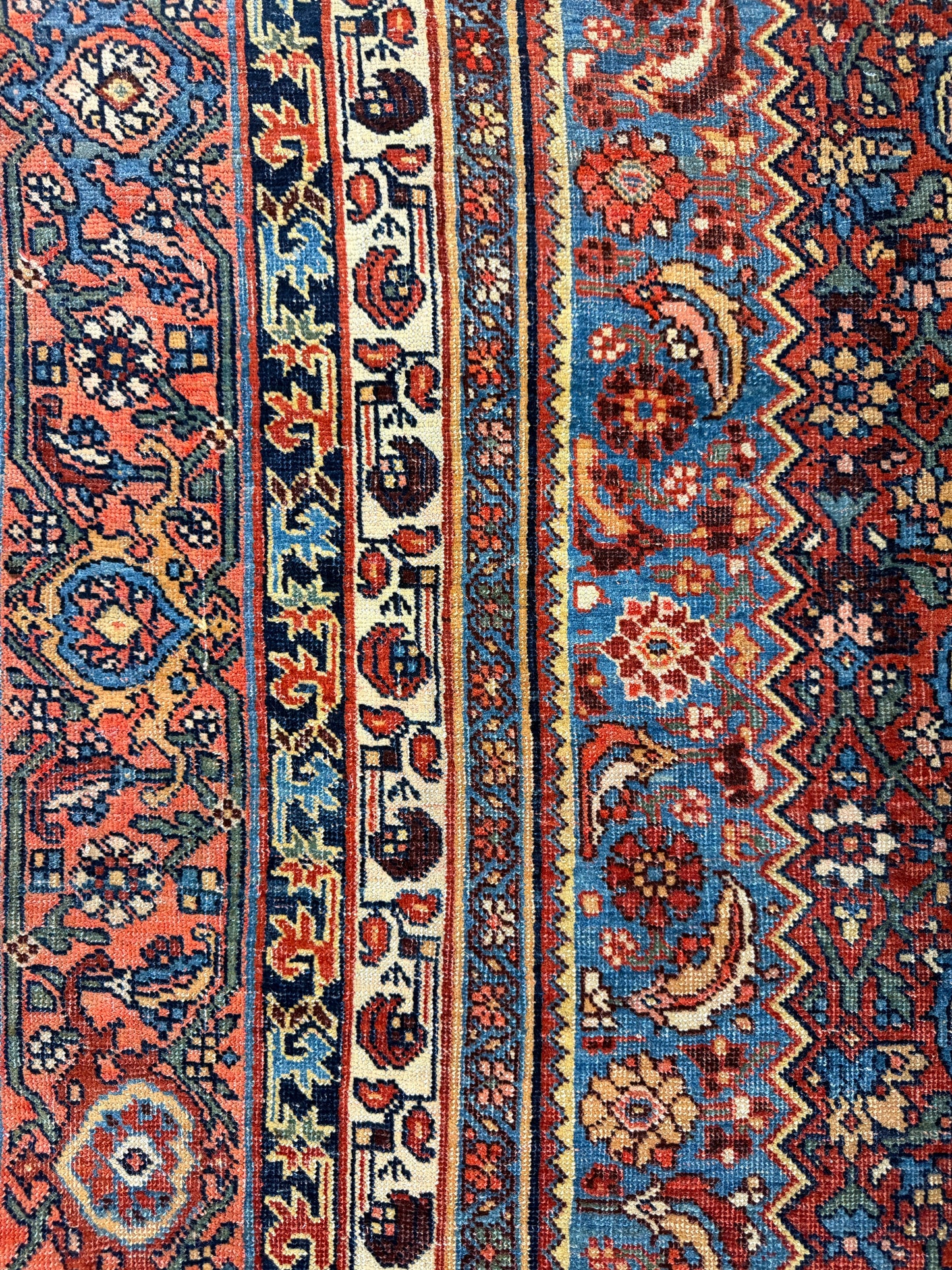 Hand-Knotted Persian Bakhtiari Rug - 9’9”x14’6”