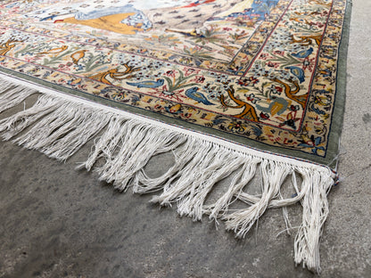 Hand-Knotted Pictorial Persian Isfahan Rug - 3’5”x5’3”