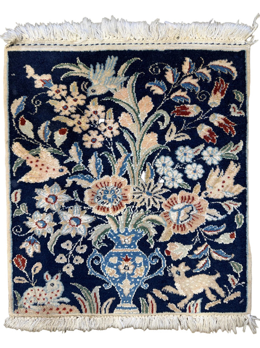 Hand-Knotted Persian Nain 9 La Rug - 1’5”x1’7”
