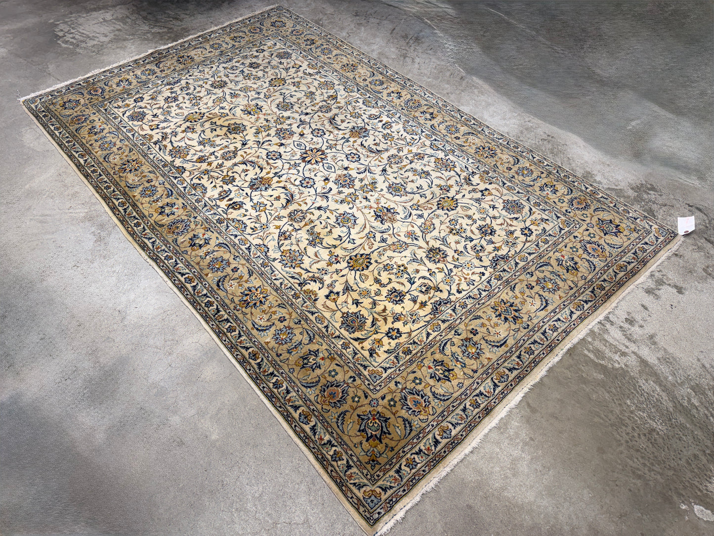 Hand-Knotted Persian Kashan Rug - 4’5”x7’5”