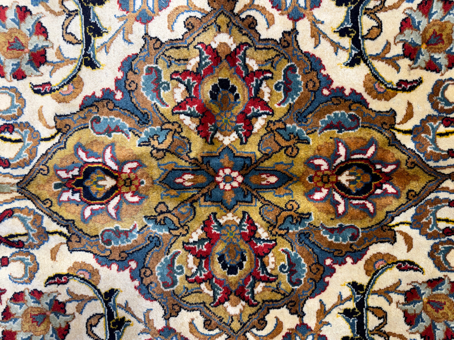 Hand-Knotted Persian Kashan Rug - 10’6”x14’8”