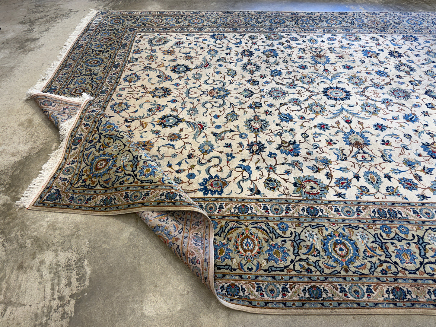 9’6”x12’6” Hand-Knotted Persian Kashan Area Rug