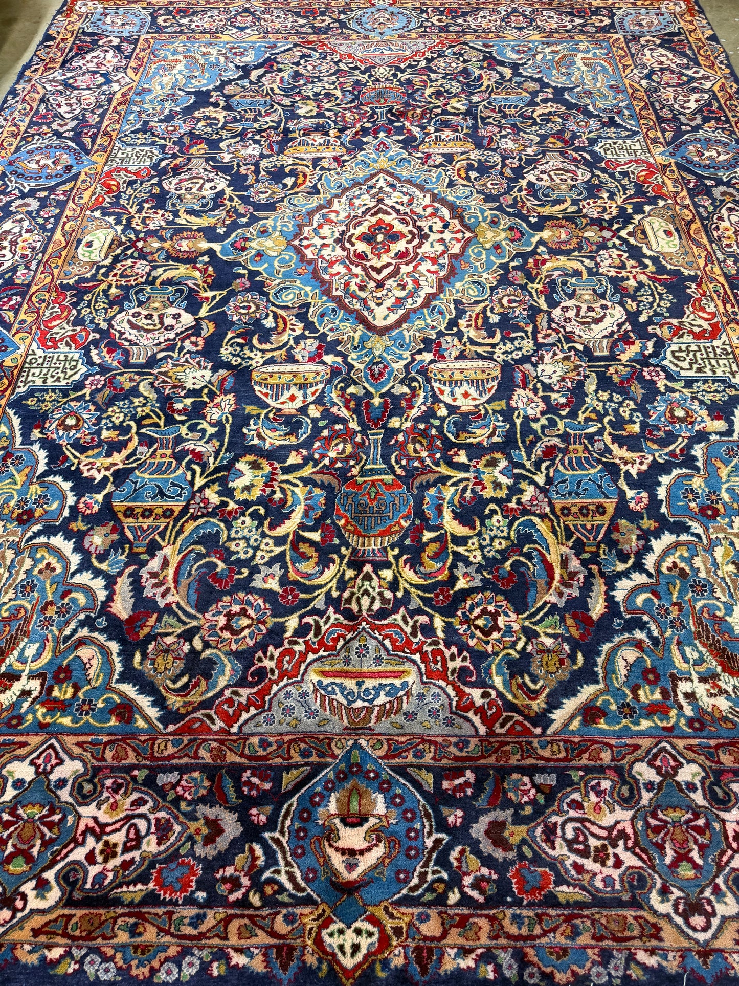 9’9”x13’1” Hand-Knotted Persian Kashmar Pictorial Area Rug
