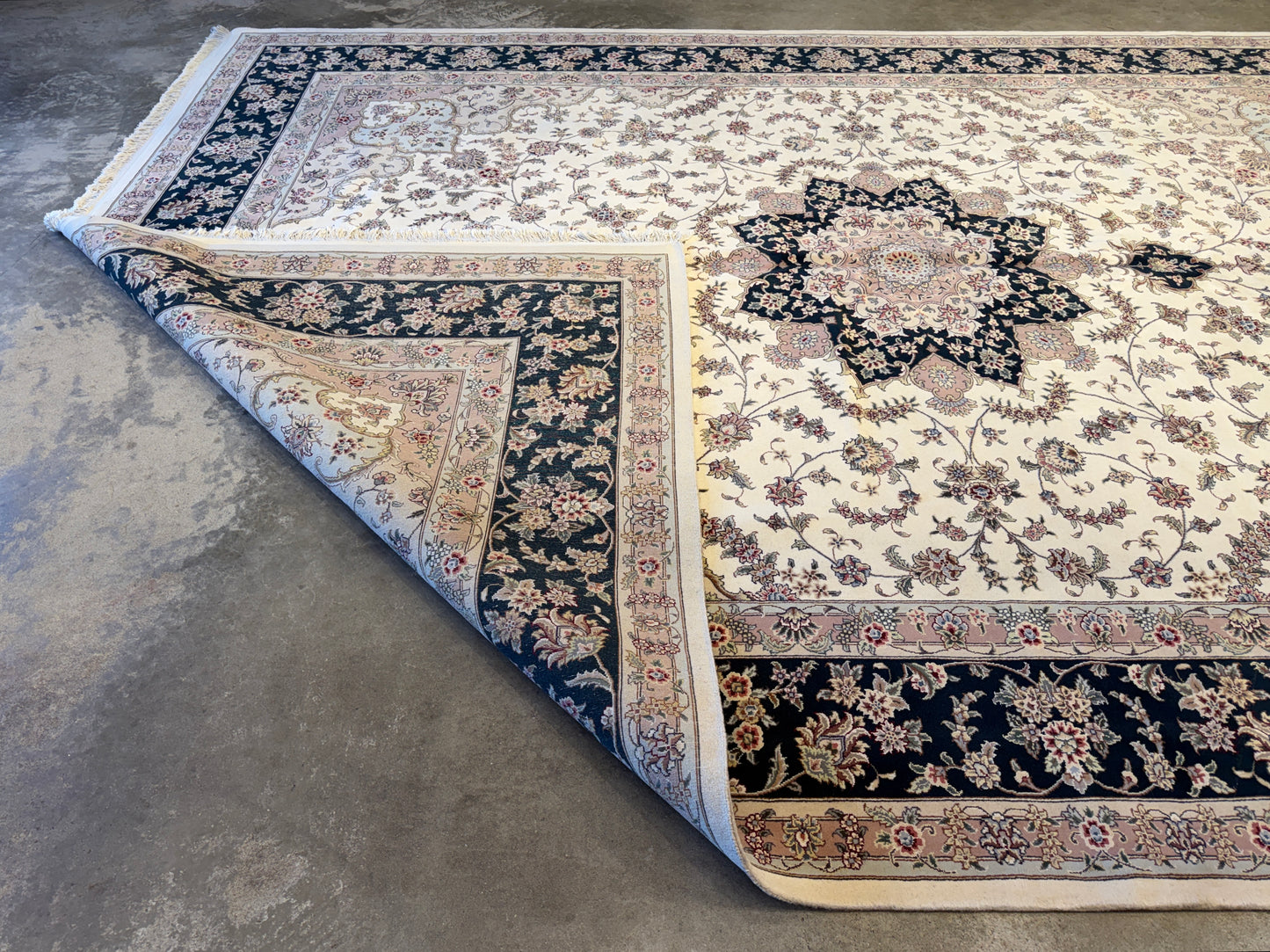 10’x13’8” Hand-Knotted Oriental IndoKashan Area Rug