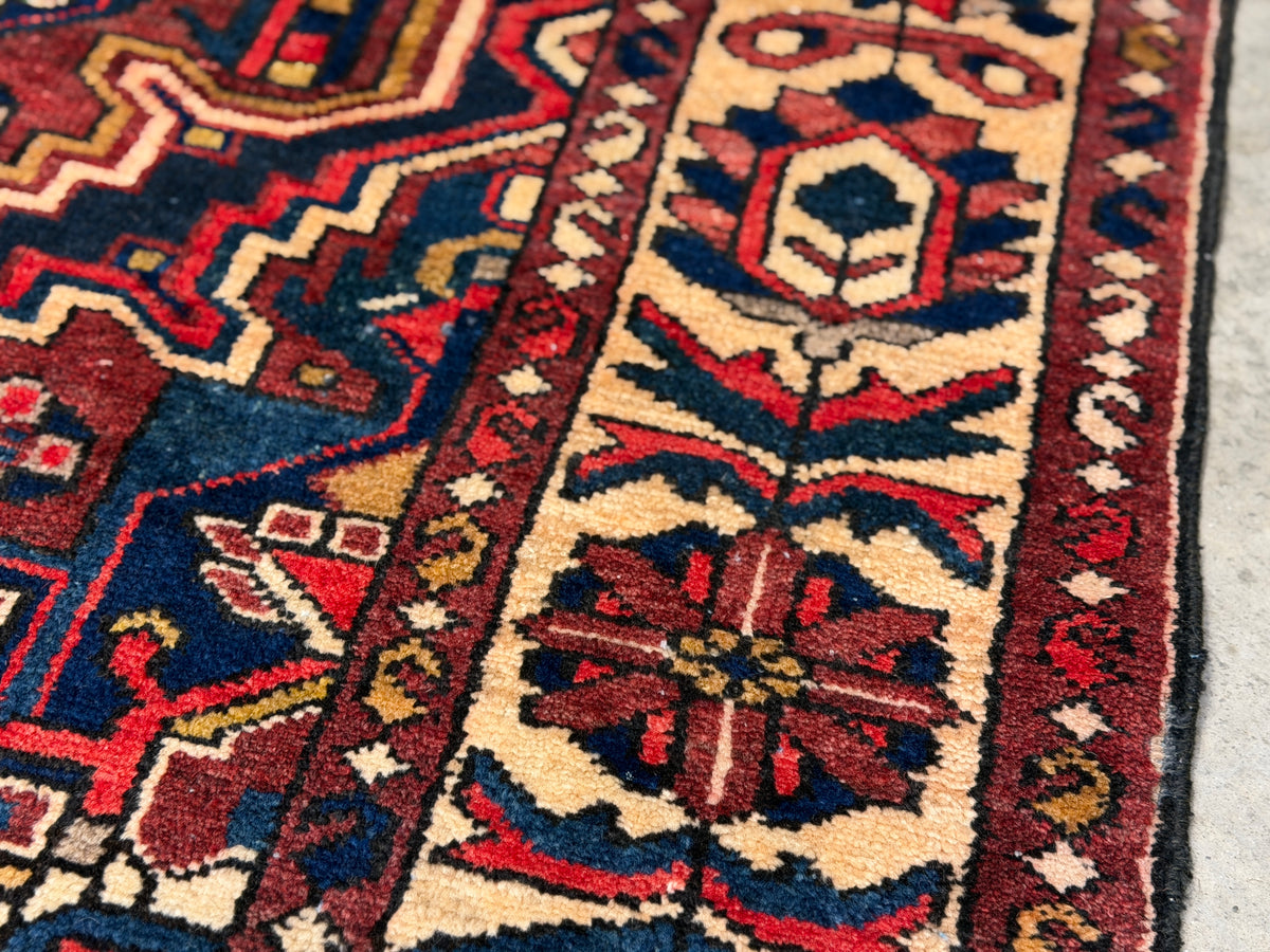 Antique Hand-Knotted Bakhtiari Rug - 5’5”x8’4”