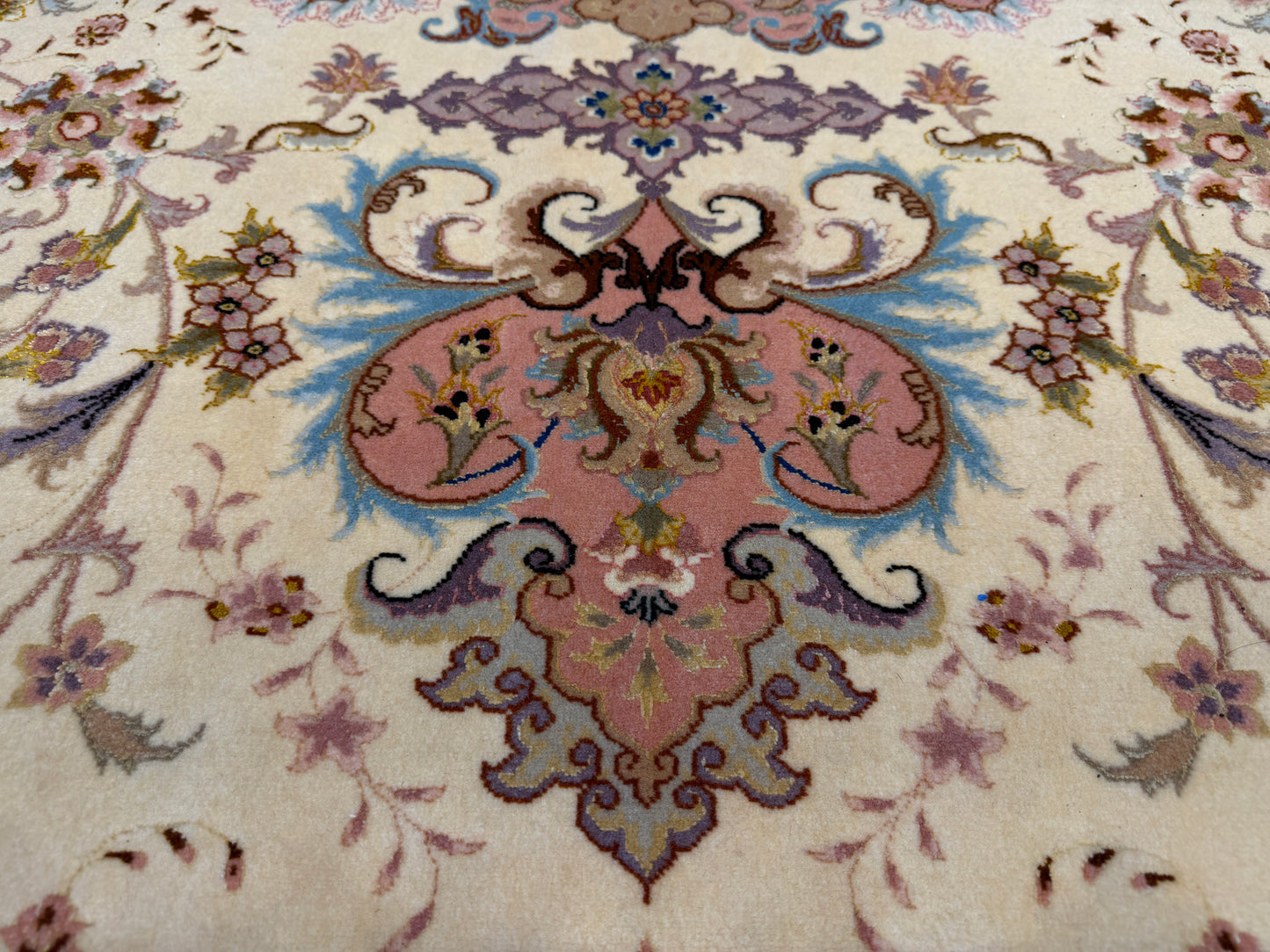 9’10”x13’5” Very Fine Hand-Knotted Persian Tabriz 80 Raj Area Rug