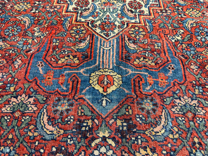 Hand-Knotted Persian Bakhtiari Rug - 9’9”x14’6”