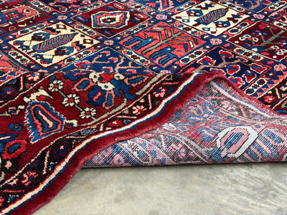 Hand-Knotted Persian Bakhtiari Rug - 9’11”x12’1”