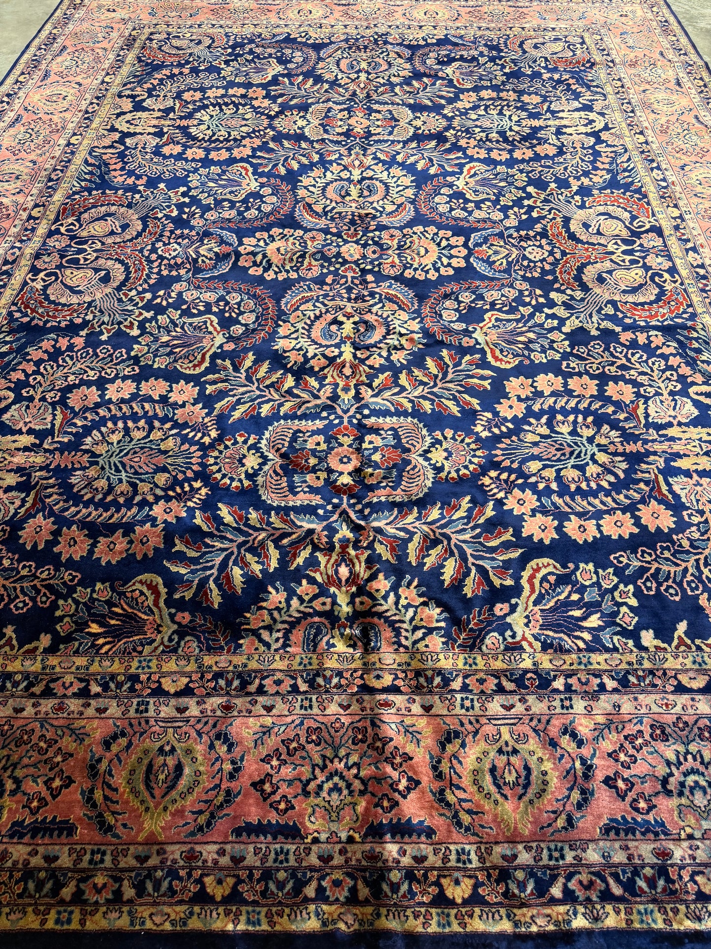 10’4”x13’8” Fine Hand-Knotted IndoSarouk Area rug