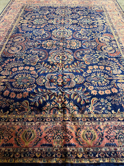 10’4”x13’8” Fine Hand-Knotted IndoSarouk Area rug