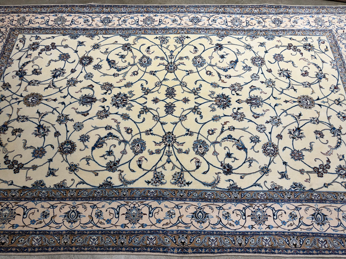 Hand-Knotted 6 La Persian Nain Rug - 5'1"x8'6"