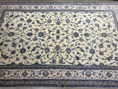Hand-Knotted 6 La Persian Nain Rug - 5'1"x8'6"