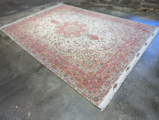 10’x13’6” Very Fine Hand-Knotted Persian Tabriz 80 Raj Area Rug