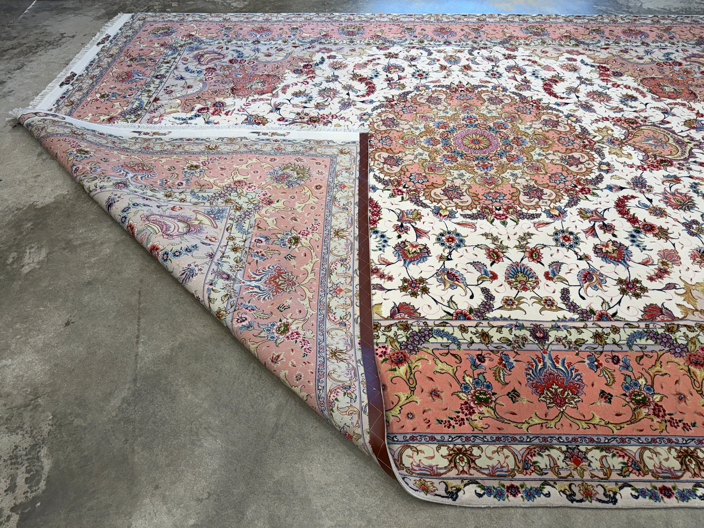 9’9”x13’3” Fine Hand-Knotted Persian Tabriz Signed Area Rug