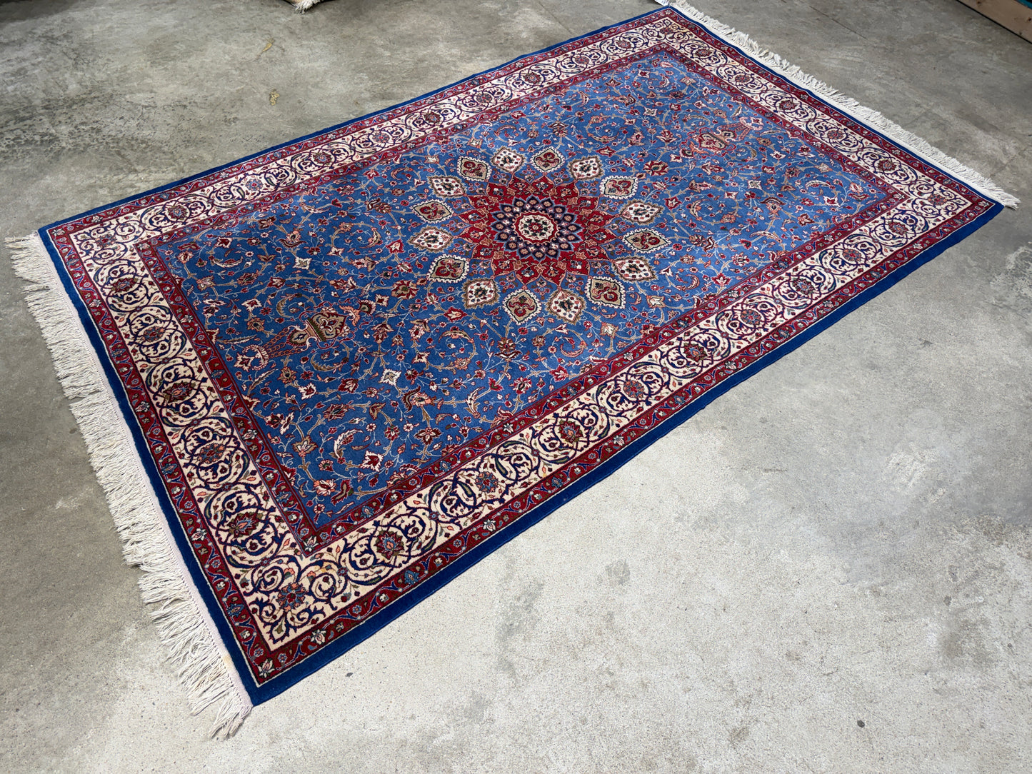 Hand-Knotted Persian Sarouk Rug - 4’5”x7’2”