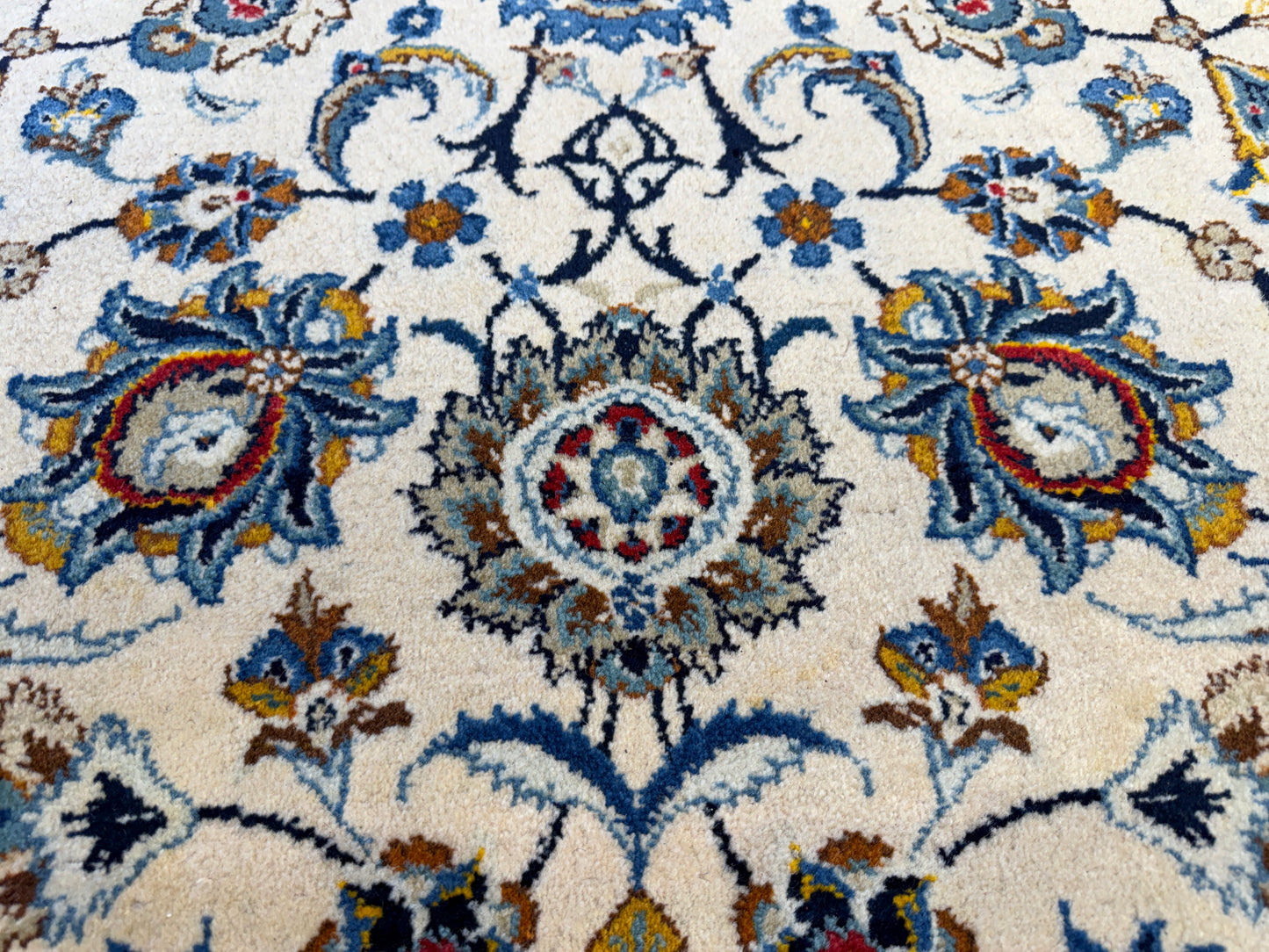 9’4”x13’3” Hand-Knotted Wool Persian Kashan Area Rug