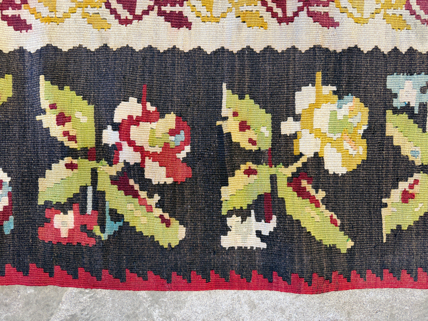 Antique Flatweave Aubusson Rug - 8’x10’