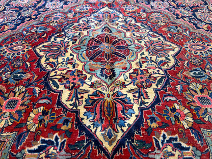 10’x13’7” Very Fine Antique Hand-Knotted Persian Kashan Area Rug