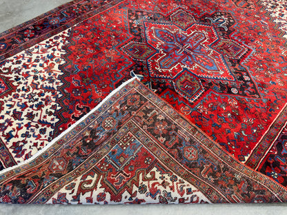 Hand-Knotted Persian Heriz Rug - 7’3”x10’3”