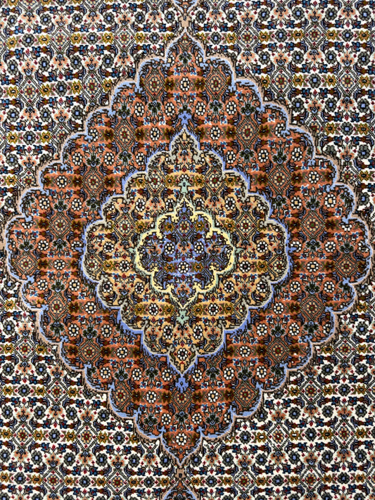 Hand-Knotted Persian Tabriz Mahi Rug - 4'9"x6'7"