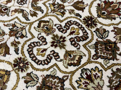 Hand-Knotted Agra Rug - 5’2”x7’