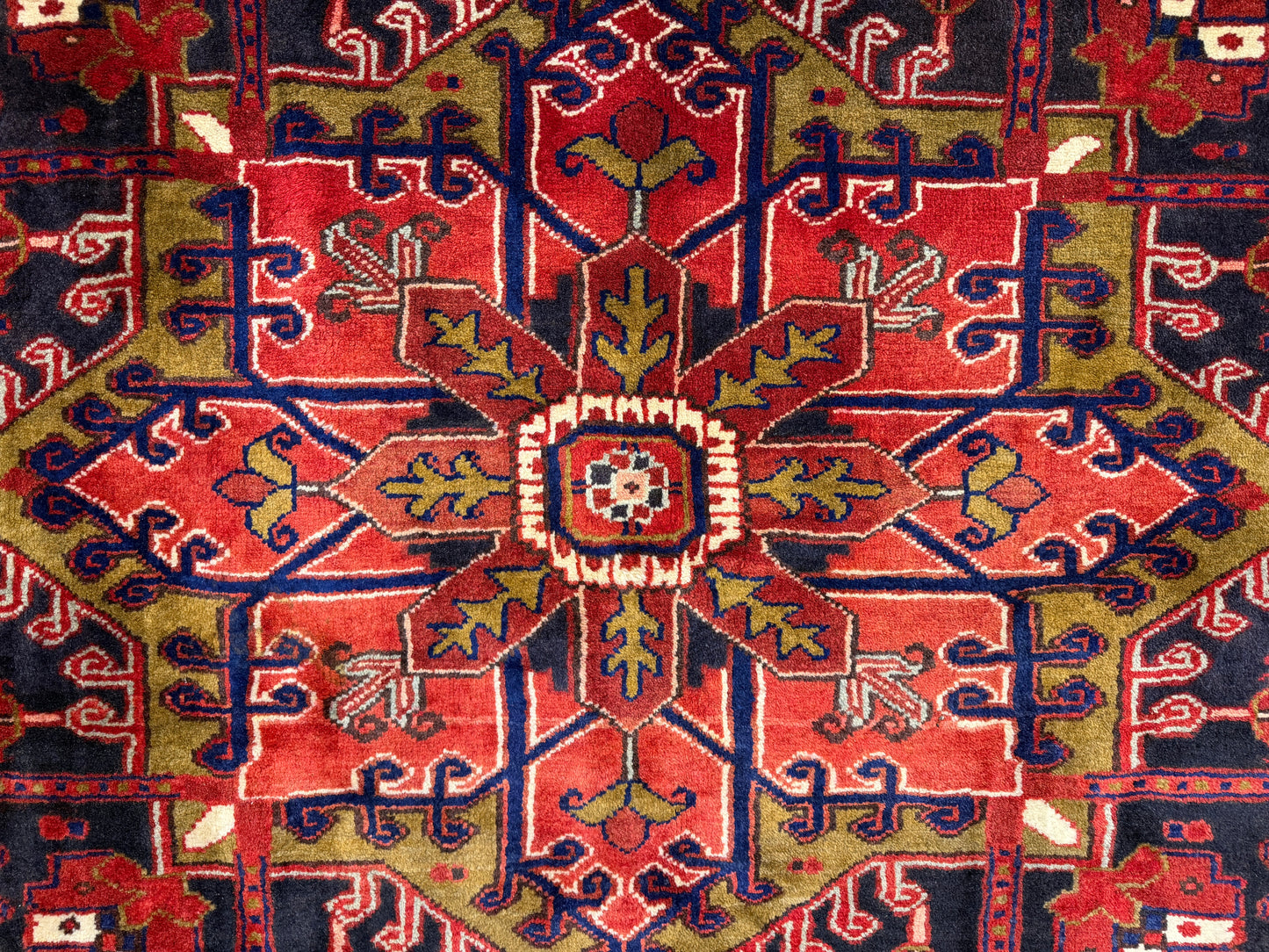Hand-Knotted Persian Heriz Rug - 9’3”x12’2”